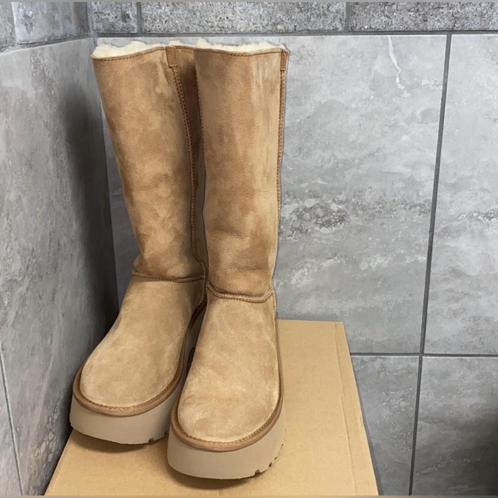 UGG CLASSIC NEW HEIGHTS CUFFABLE - Picture 3 of 6